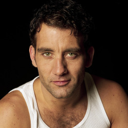 hombresdesnudo2:  Clive Owen Naked!!! 