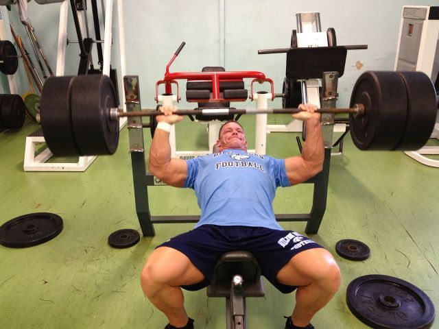 Oh I can just mount him here :P help him with his workout