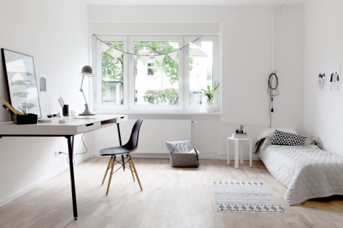 live minimalistic