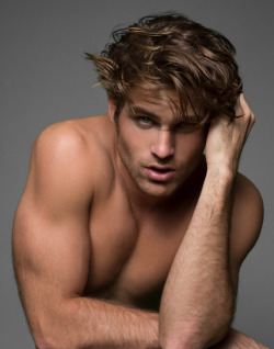 amanthing:  Visit amanthing Hunk Edition BlogWith 9 Different Categories of HOT MEN to Choose From