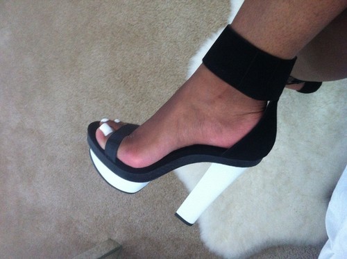 Shoe porn w/@thedaileigh sub by:exec76