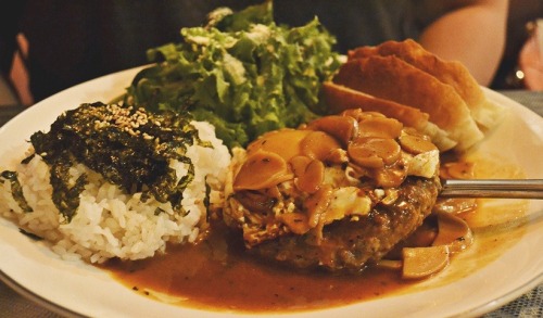 Hamburg Steak 함박스테이크 정식YunSshi Milbang 윤씨 밀방, Hongdae