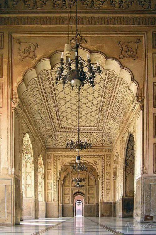 Badshahi Masjid - Interior Lahore, Pakistan