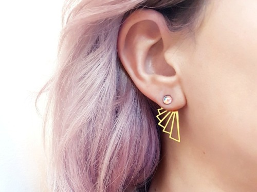 sosuperawesome:sosuperawesome:Iridescent Earrings and Ear Jackets, by 416am on EtsySee our ‘jewelry’