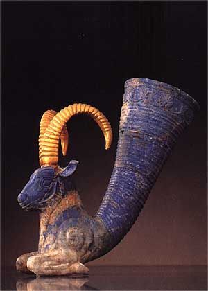 artinparsi:Drinking vessel (Rhyton) in lapis lazuli and gold Iran, Achaemenid, 6th/5th century 