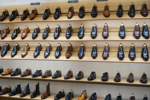 One of all the shelves at @isetanmens_shoes in Tokyo. #isetanmens #isetan #mensshoes #classicshoes #