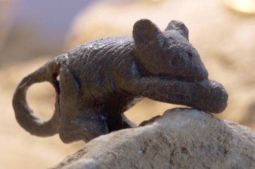 romegreeceart:Roman bronze mouse pendant* Vidy Roman Museum (Switzerland)Source: Photograph by Rama,