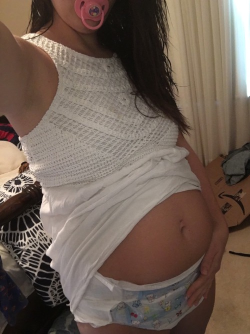 Porn diaperedmilf:  Big enema tummy  😍😍😍😍😍😍😍😍😍 photos