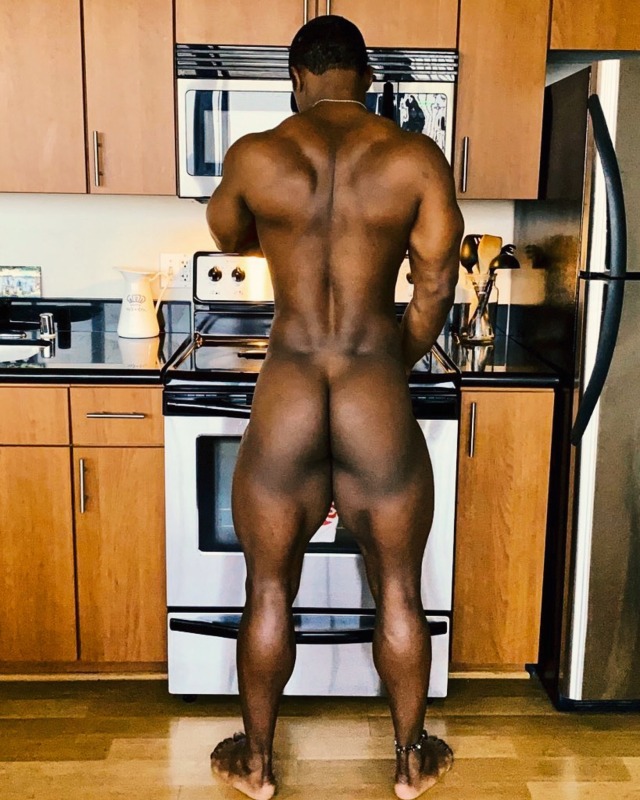 black-bull-ass:Check it out mmmm