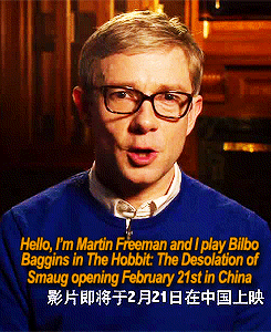 queeentauriel:  queeentauriel:  Martin Freeman (wearing the glasses), has a message for his Chinese fans (if any kind soul would be willing to translate for me I’d be grateful)  I’ve received many amazing translations from many kind people and I