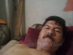 sexxxkarma0613:  Madurito hetero mexicano, muy cachondo el macho