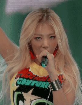 joystatic: yubin – why so lonely (160719)