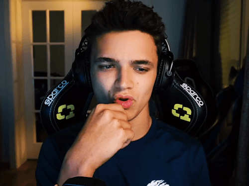 Lando Norris Answers YOUR Questions Talks With His Hands