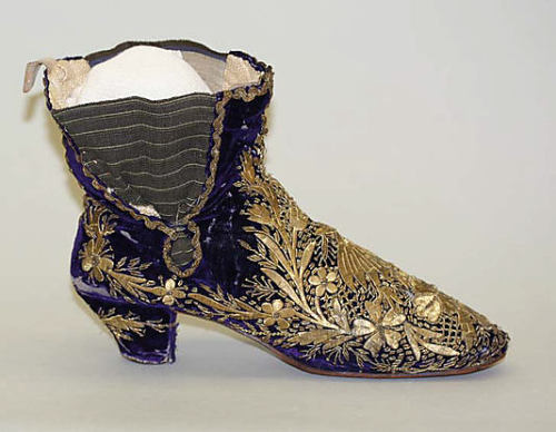 heracliteanfire: Armenian, C19th. (via Shoes | The Metropolitan Museum of Art)