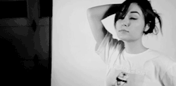 https://69.media.tumblr.com/1a044403f6719dfb3b7a8630a720e8d5/tumblr_mq7r4z7Pgu1rqgh6no1_500.gif