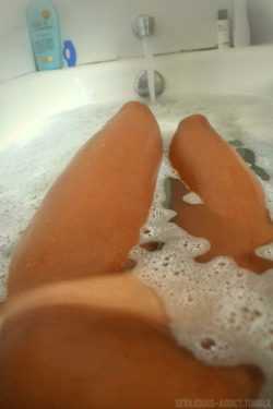 sexilicious-addict:  Decided to pamper myself