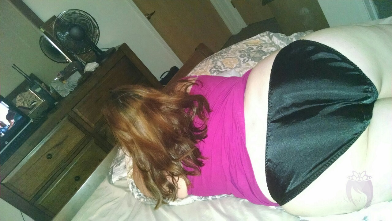 satinwife:  satinwife 