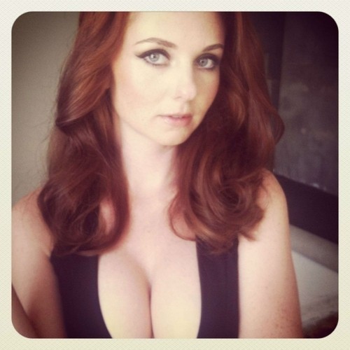 attractive-teen-newbies: Real name: NicolePics: 19Single:  Yes.Looking for: Men Profile: