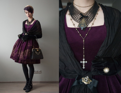 chlora-virgo:Today is my birthday, so I came up with this elegant look for the evening celebration. 