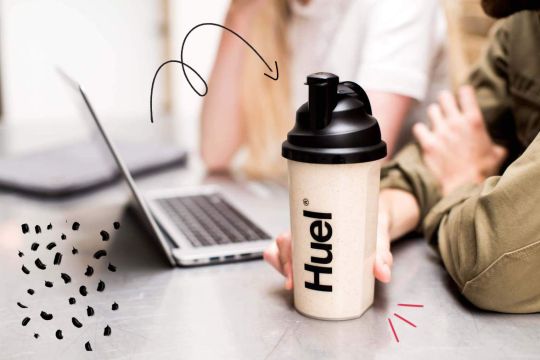 How Huel Uses Social Media to Reach an Audience of 400,000+