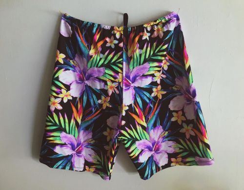 ~Bummerz Shorts in IslandFlowers~•Perfect in & out of the water, comfy, & coool!• (at Oceans