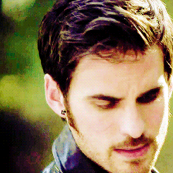 colinodonorgasm:  #our beloved Captain has a new earring ◡‿◡✿ 