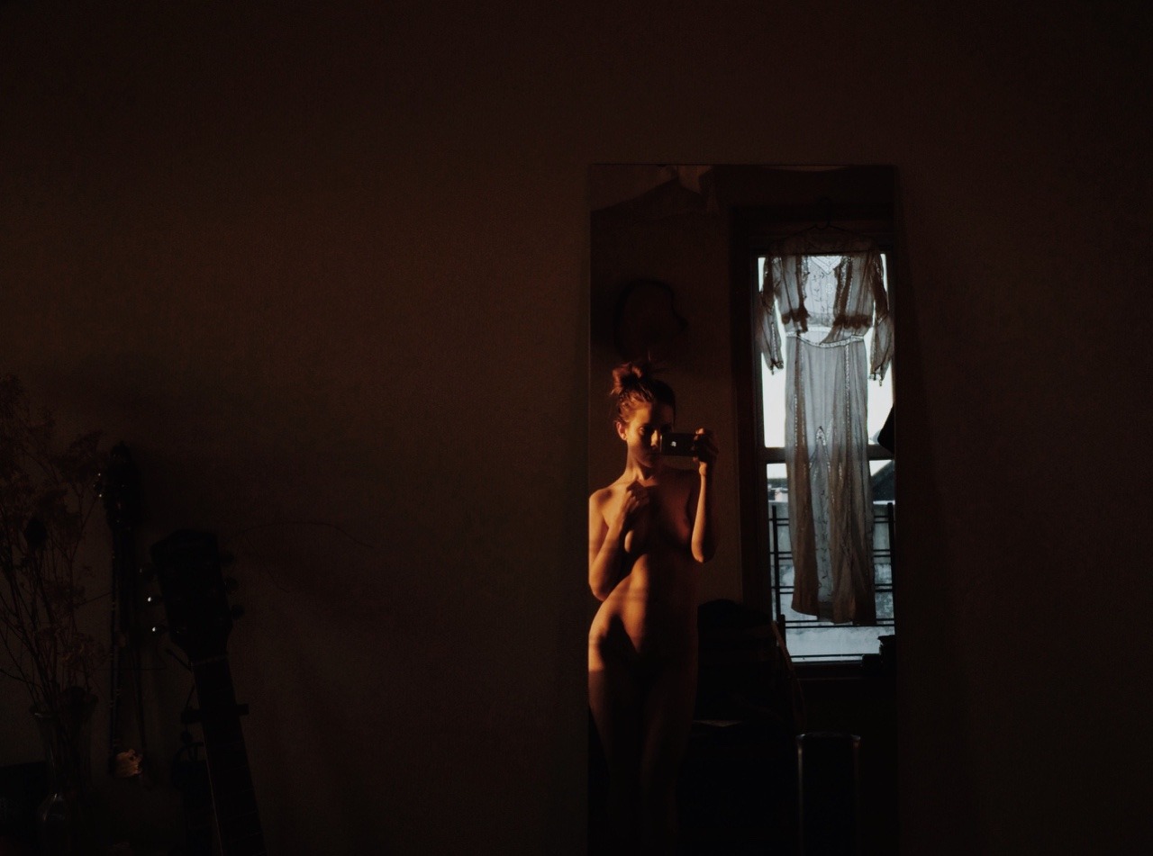 bunnyjennyphotos:  hello, beautiful. how have you been? I hope this light reminds