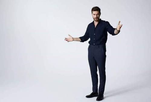 deepestfirefun: Grrrrr  although these are pictures from when he was narrating audiobook called Rome