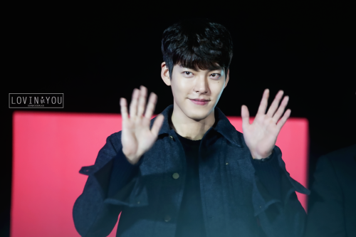 151004 Kim Woo Bin at Greeting Session for “Twenty” @ BIFF Village cr: Lovin’ You