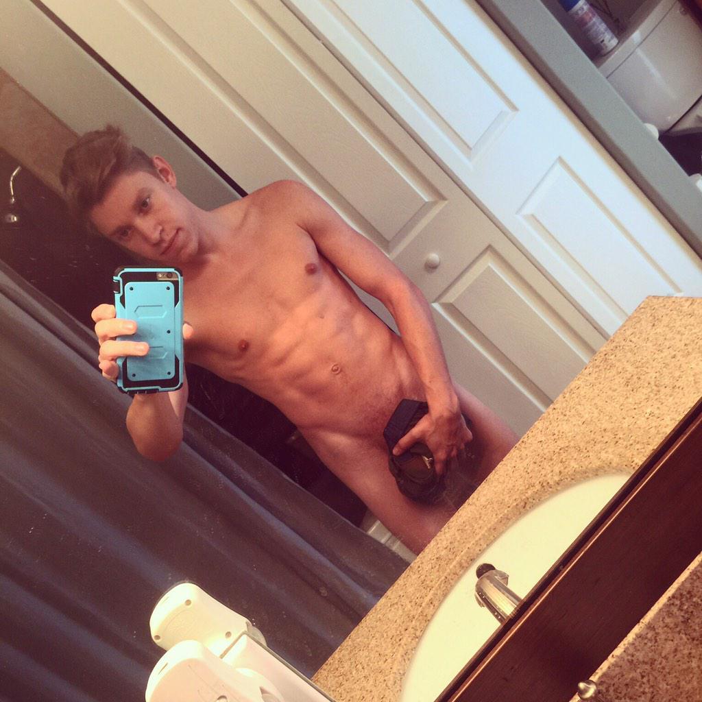 colungafrank:  Andrew Doncaster    twitter pics