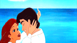 Disneyfansonly:  Love Disney? This Blog Is Full Of Disney!! :]  Umm Can I Have A