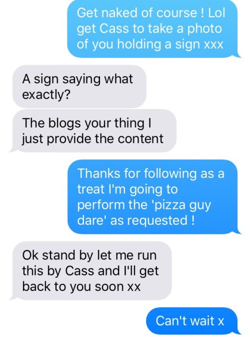 pizzadare:  happyhusband40:Come on guys help me out 200 notes and she’ll try and fuck the pizza guy could be the best pizza dare ever ! I’ve seen the pic with her and the pizza guy, but seeing the lead up is awesome   