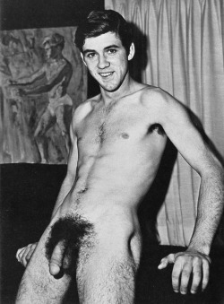 Pubic hair is like a frame for picture….it