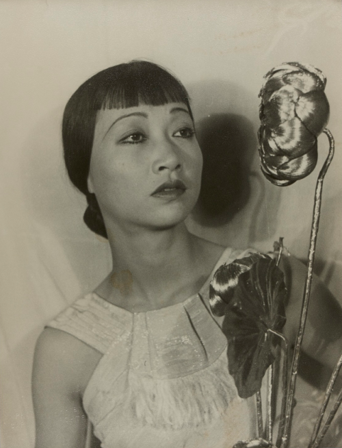 XXX twixnmix:  Anna May Wong photographed by photo