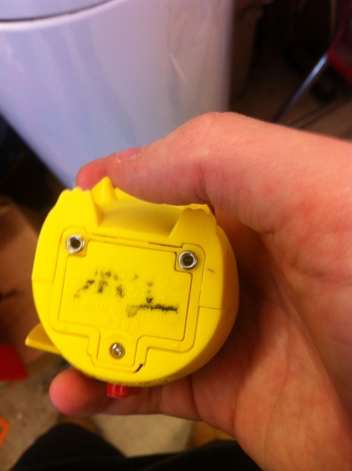 newt-safeforwork:pokemon-global-academy I found one of those pikachus! Still works too