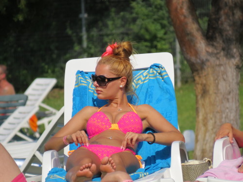 pink bikini