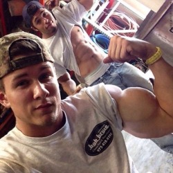 texasalphateen: cigarboycody1:   butchlvr53:  Oh, they’re complete and utter 100% jock.  Absolutely.  Doesn’t mean they don’t do it with each other….  Oh they do,and any other bro in a bro cap   no competition, faggot. 