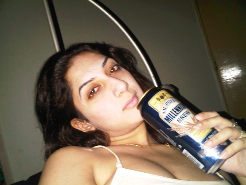 desiindiangirls:  Drunken Indian Girl
