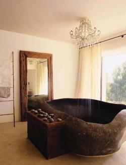 gothtown:  A granite boulder bathtub and