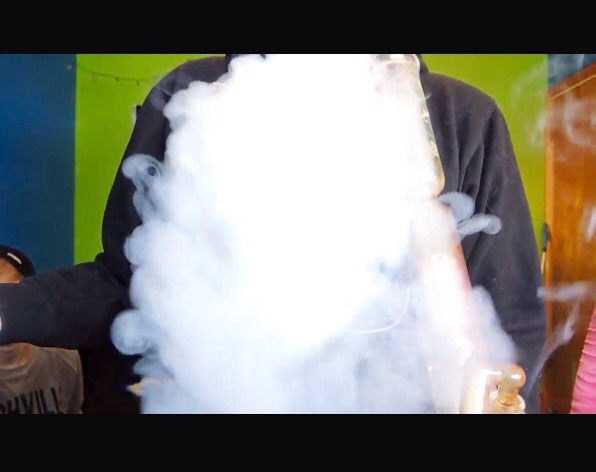 dabs-and-ladies:  ☁️ clouds 💨