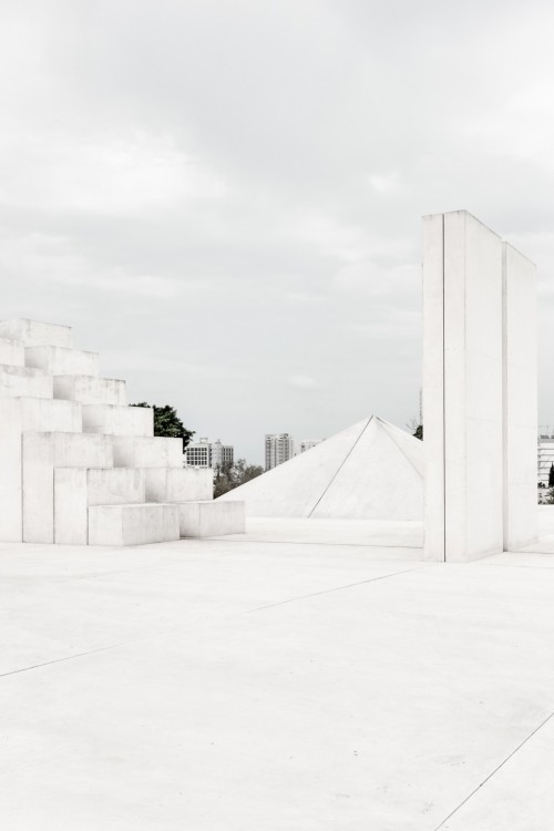 nnmprv:  White Square by Danni Karavan. Photos by Richard Jochum. You can find me: Instagram | Pinterest | Behance