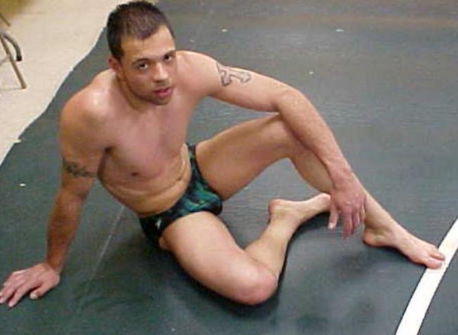 movimuswrestling:  Sandro Vinnari asked to wrestle Bobby Baker.   Bobby is tall,