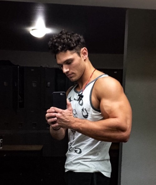 tripltap:  Gymspiration with Chris Clark  http://www.facebook.com/tripltap