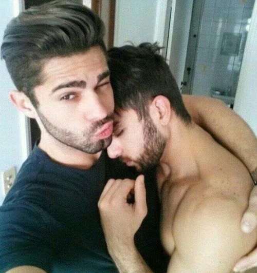 omgaylove: omgaylove.tumblr.com/