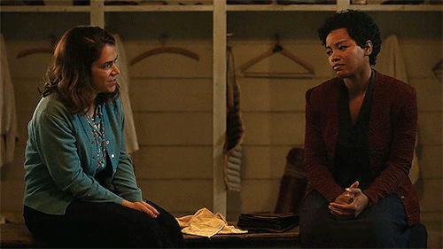 goodobservationshirley:  I didn’t think that I was ever gonna see you again. Me