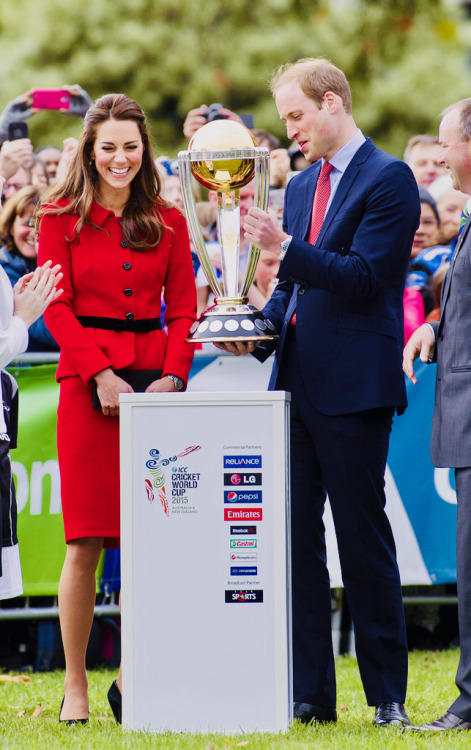 ifreakingloveroyals:14 April 2014 | Catherine, Duchess of Cambridge and Prince William, Duke of Camb