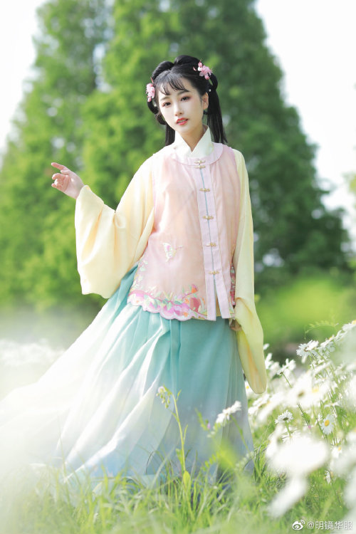 hanfugallery:chinese hanfu by 明镜华服