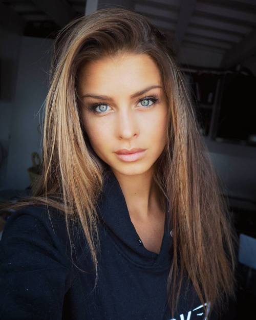 hottygram:  Hello there by jossanforsberg  wow….. those eyes,  i could stare into them foreve
