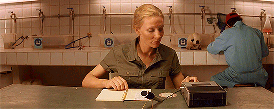 cosima-324b21-niehaus:  Cate Blanchett as Jane Winslett-Richardson in The Life Aquatic