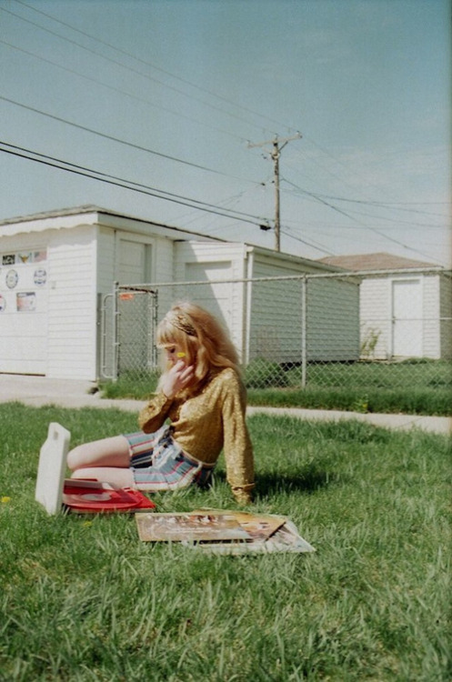 briocheandbeer:  tavi gevinson’s blog on We Heart It.